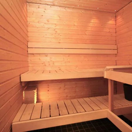 Convenient For 2 With Sauna Huoneisto